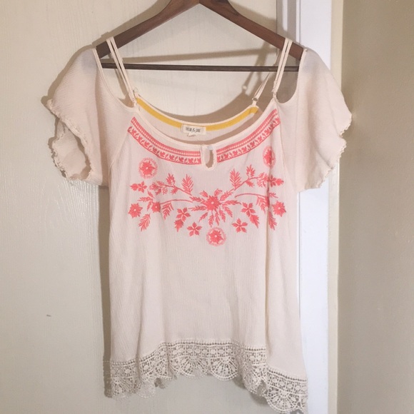 🎊🎉3/$25🎉🎊 - Picture 2 of 5